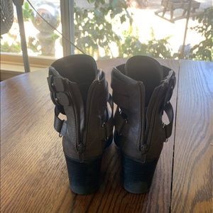 Women’s Heeled Boot